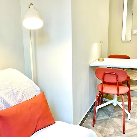 Le Petit - 2 & 2 Terrasse Daire Nice