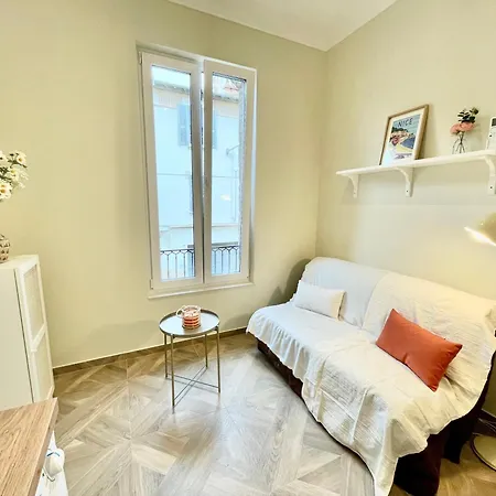 Le Petit - 2 & 2 Terrasse Nicea