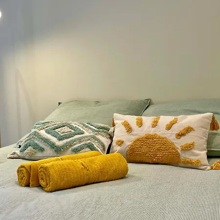 Apartment Le Petit - 4 Studios, 2 With Private Terrace - Centre *