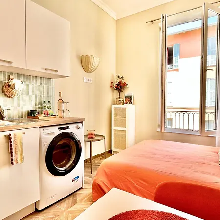 Le Petit - 4 Studios, 2 With Private Terrace - Centre Appartamento