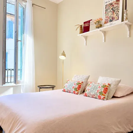 Apartment Le Petit - 4 Studios, 2 With Private Terrace - Centre Nizza