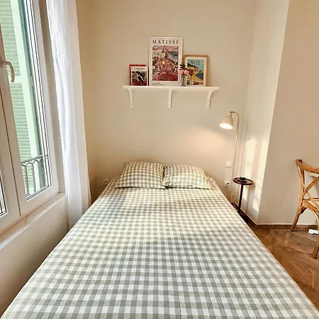 Le Petit - 4 Studios, 2 With Private Terrace - Centre Apartment Nizza