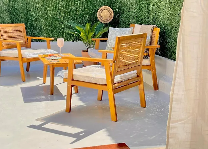 Le Petit - 2 & 2 Terrasse Apartment