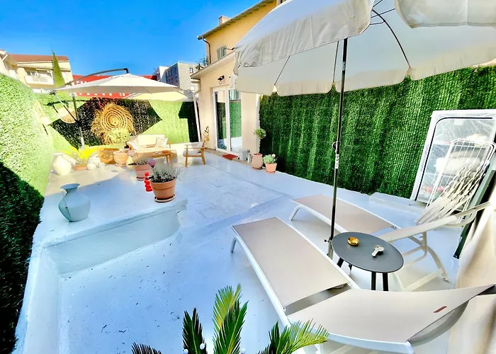 Le Petit - 2 & 2 Terrasse Apartment Nice