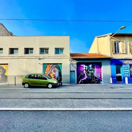 Apartment Le Petit - 2 & 2 Terrasse Nizza